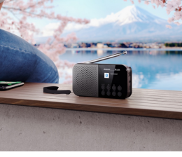 HiFi Kompaktes Sharp-Radio mit Bluetooth, Wecker und Lithium-Ionen-Akku - News, Bild 1