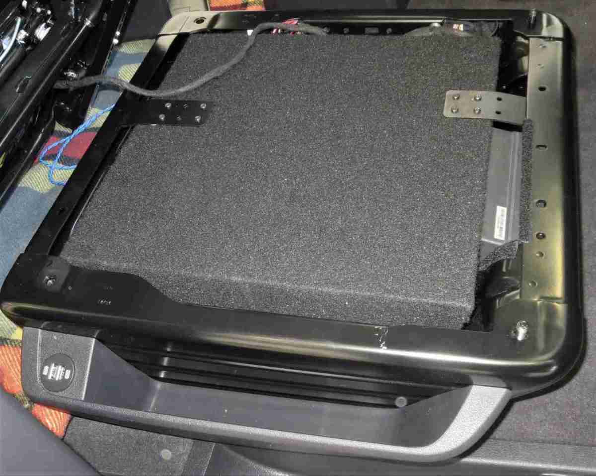 Car Hifi Subwoofer Gehäuse Fortissimo FF8 T6 T5 im Test, Bild 2