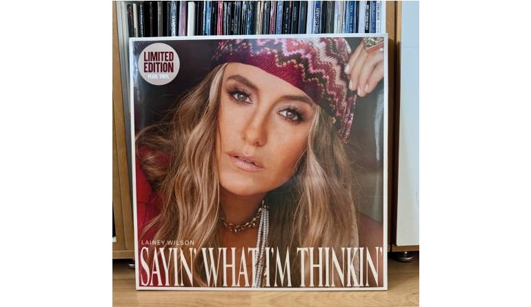 Schallplatte Lainey Wilson – Sayin‘ What I’m Thinkin‘ / Bell Bottom Country (Reissues) (Broken Bow Records) im Test, Bild 1