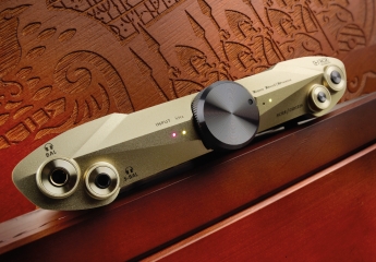 WALKÜRENRITT: iFi iDSD Valkyrie, Bild 1 Kopfhörerverstärker iFi iDSD Valkyrie im Test, Bild 1